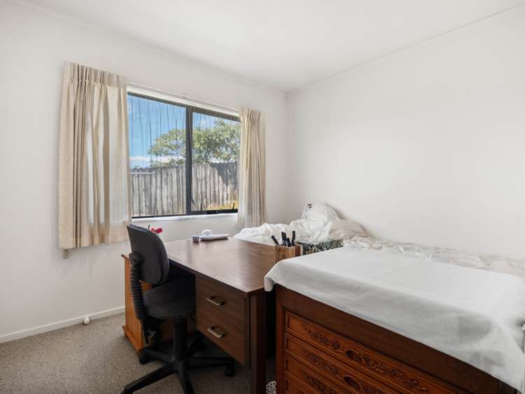 67 Manston Road Mangere_8