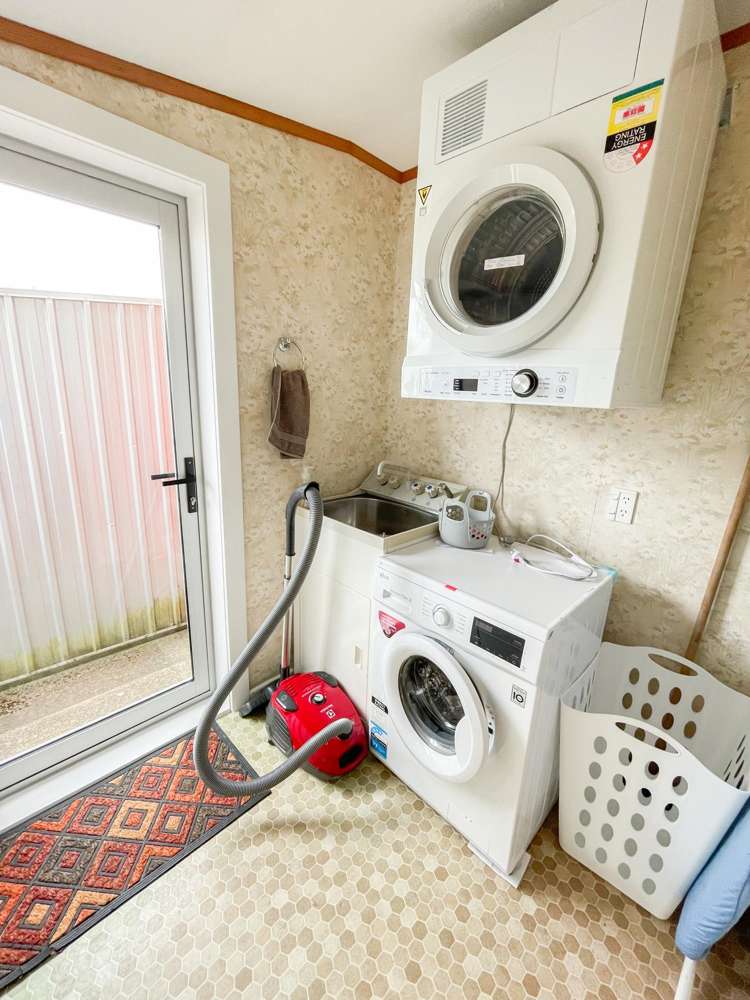 2/107 Fox Street Avenal_23