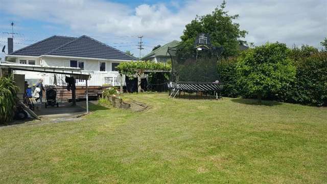 5 Mackenzie Street Te Atatu South_3