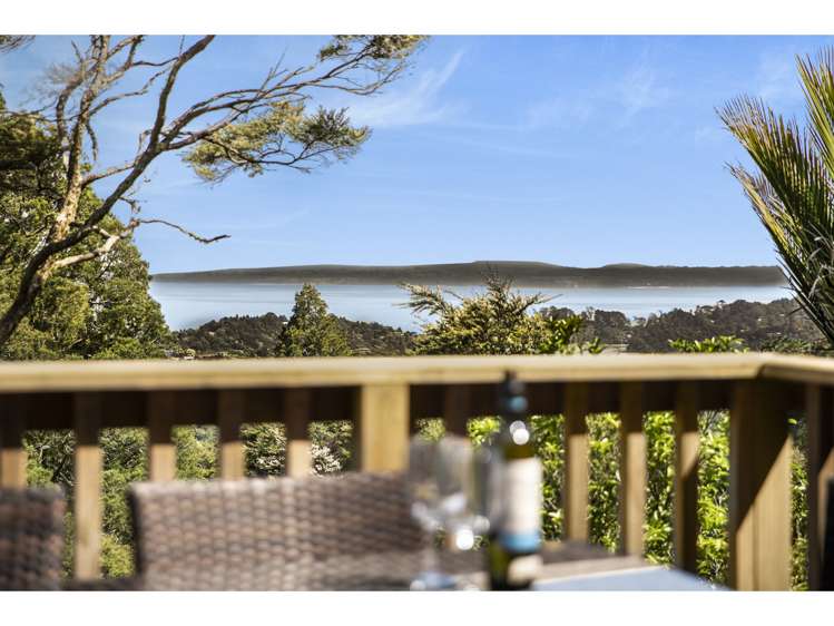 17 Scenic Drive Titirangi_5