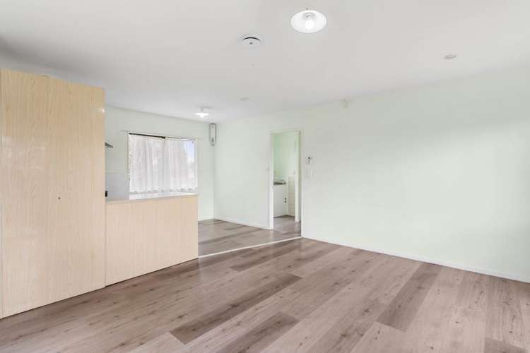 2/32 Maplesden Drive Clendon Park_6