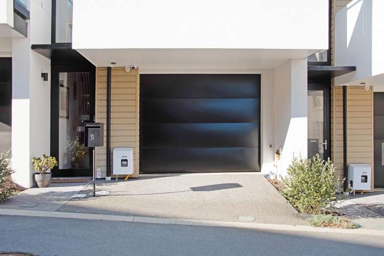 31 Erica Pabst Way Island Bay_13