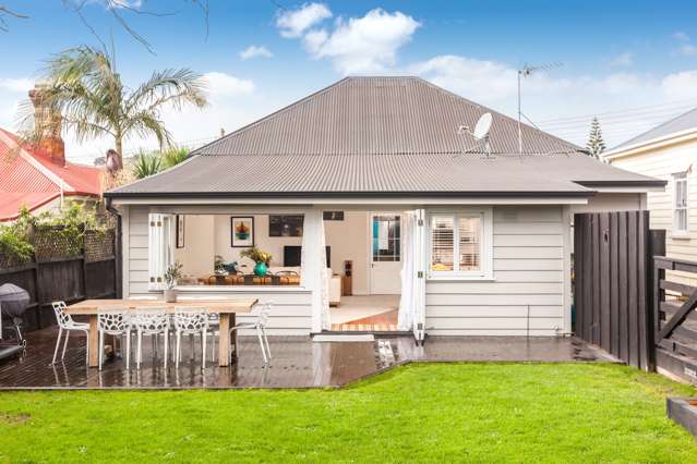 11 Roslyn Terrace Stanley Point_1