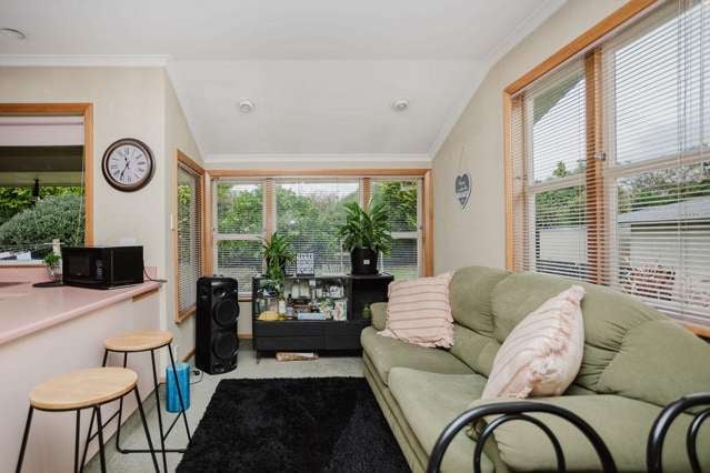 84 Gordon Street Dannevirke_2