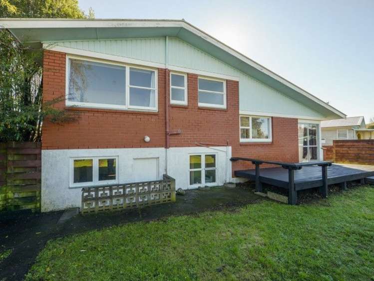 6 Joanna Place Deanwell_11