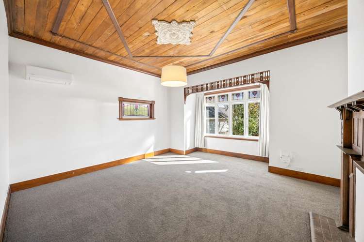 128 The Drive Epsom_5