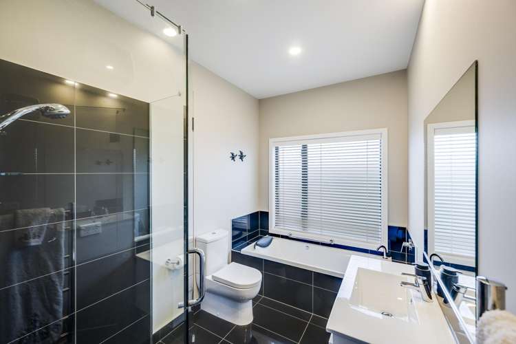 7 Raven Grove Havelock North_15