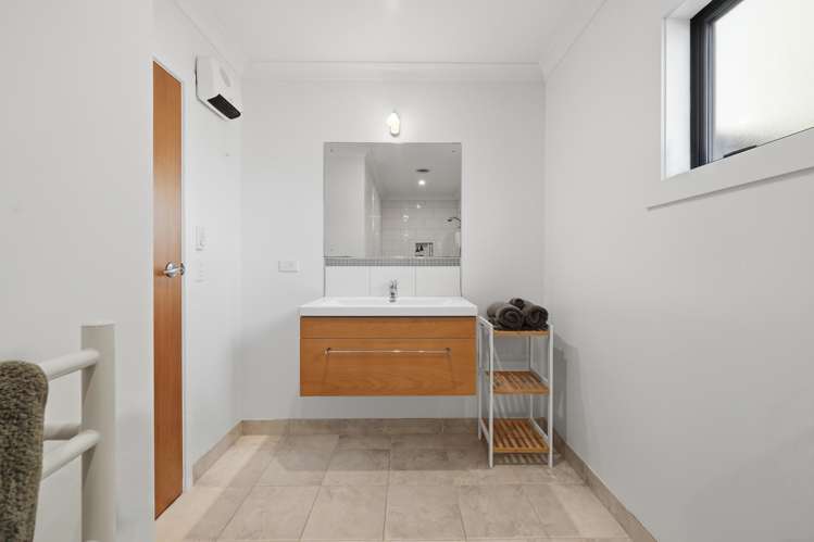 36 Beach Road Long Beach_17