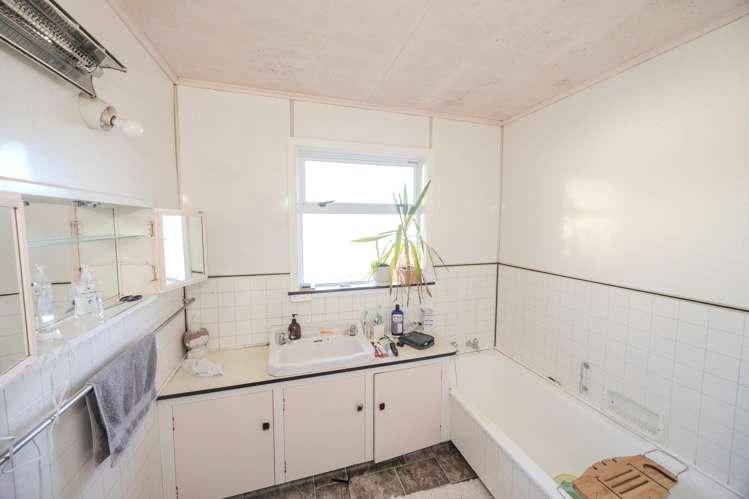 27 Bulleid Road Deborah_16