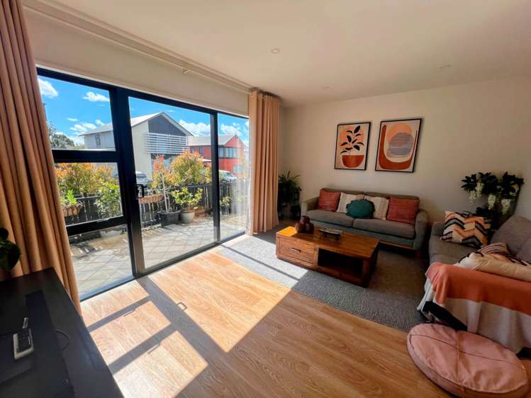 6 Tihema Lane Westgate_2