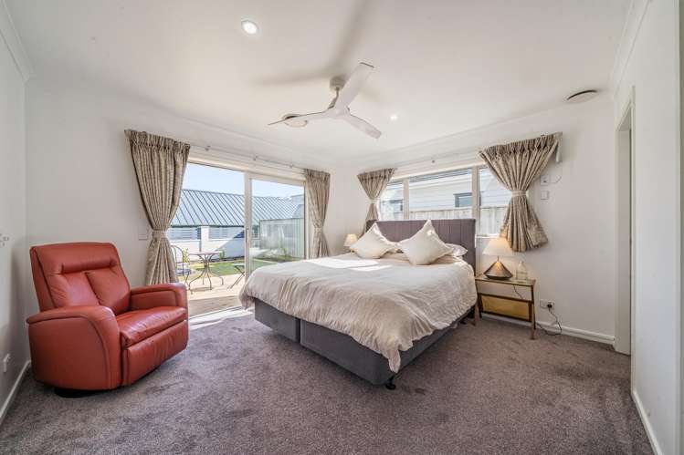 7 Martha Turnell Crescent Manor Park_9
