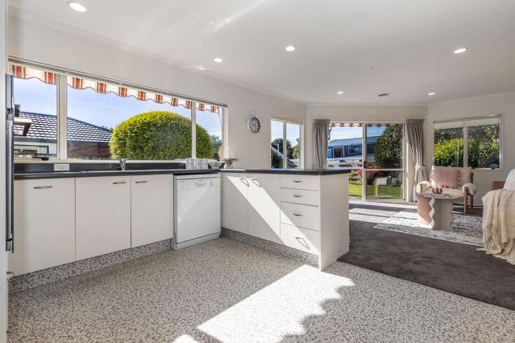 15 Runanga Grove Waikanae_6