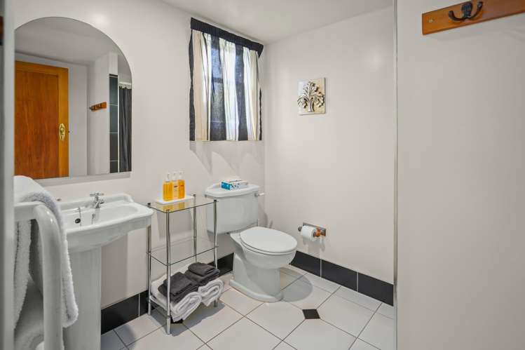 13 Cheltenham Street Hanmer Springs_24