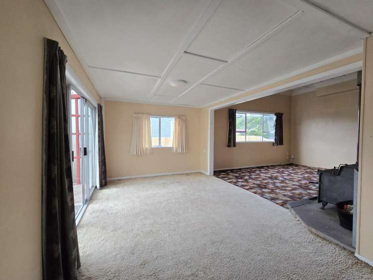 249 Sewell Street Hokitika_17