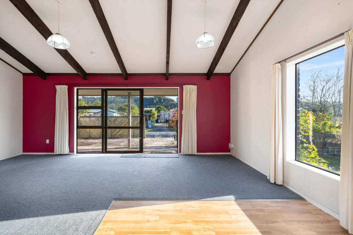 106 Lorraine Place_4