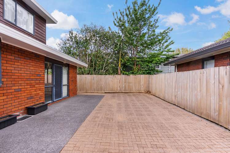 2/12 Oak Street Royal Oak_13