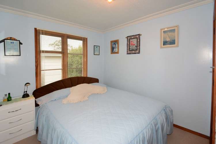 13 Church Hill Road Green Island_10