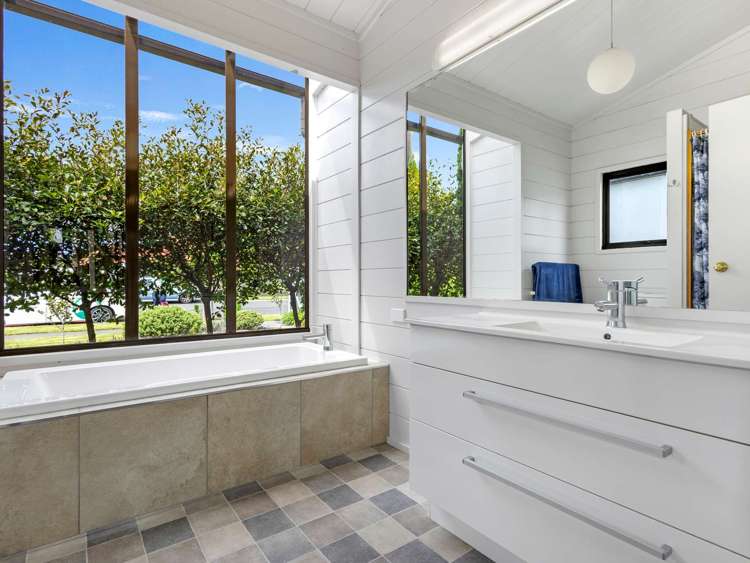 2 Kathleen Street Parkvale_7