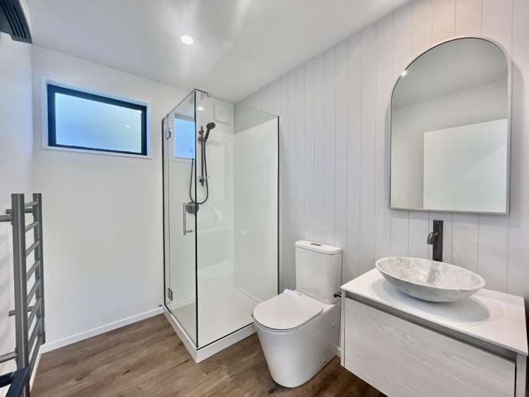 2/654 Gloucester Street 1477_8