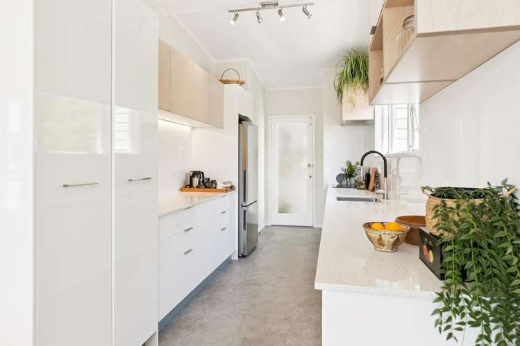 57 Collier Avenue Karori_7