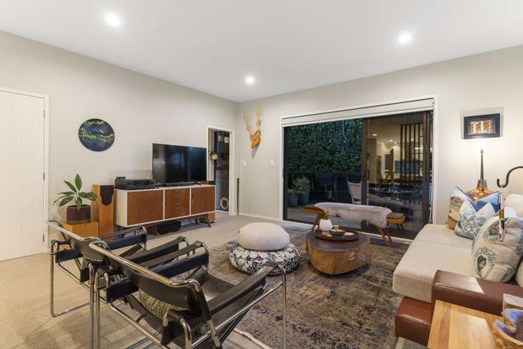 10C Kestrel Place Wai O Taiki Bay_8