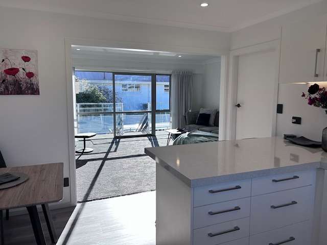 4/345 Dee Street Avenal_4