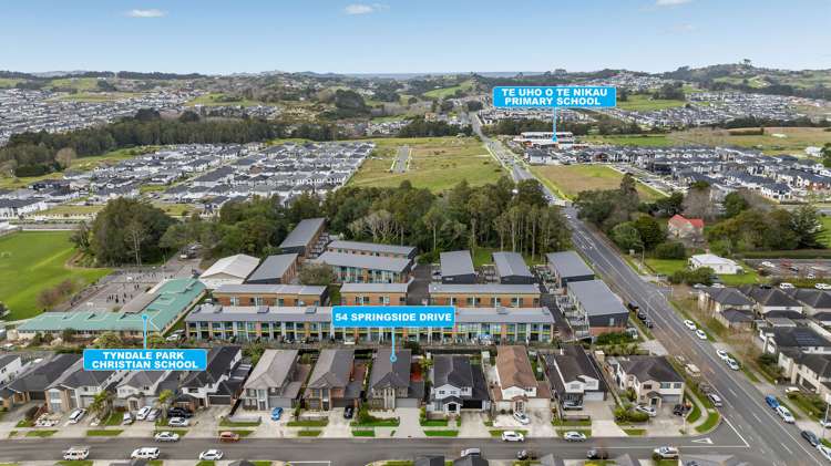 54 Springside Drive Flat Bush_25