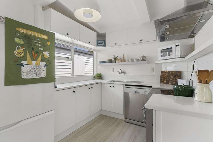 2/58 Birkdale Road Birkdale_5