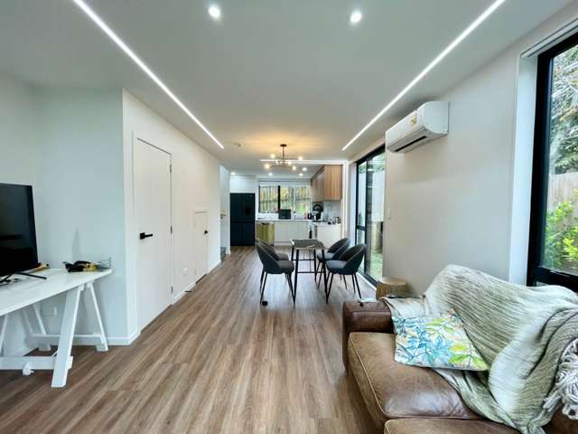 6/7 Broadview Place Howick_1