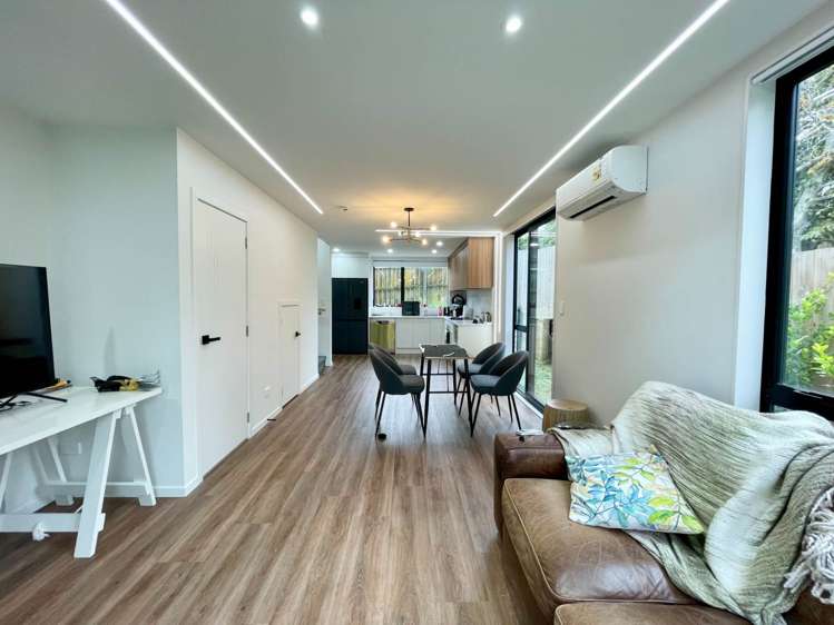6/7 Broadview Place Howick_1