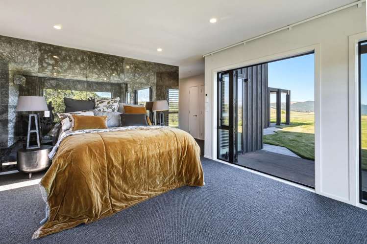 122 Hitiri Road Kinloch_28