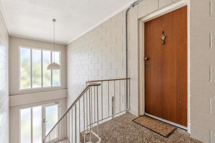 5/7 Inverary Avenue 1662_13