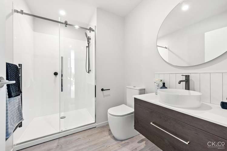35b Pine Avenue Upper Hutt_14