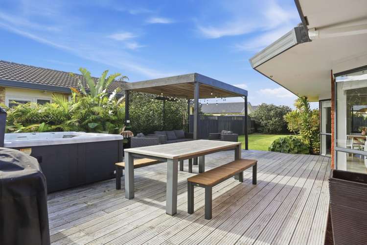 66 Ocean Crest Papamoa_10