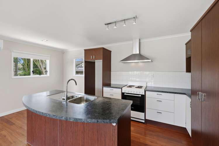 47 Taihiki Road Clarks Beach_8