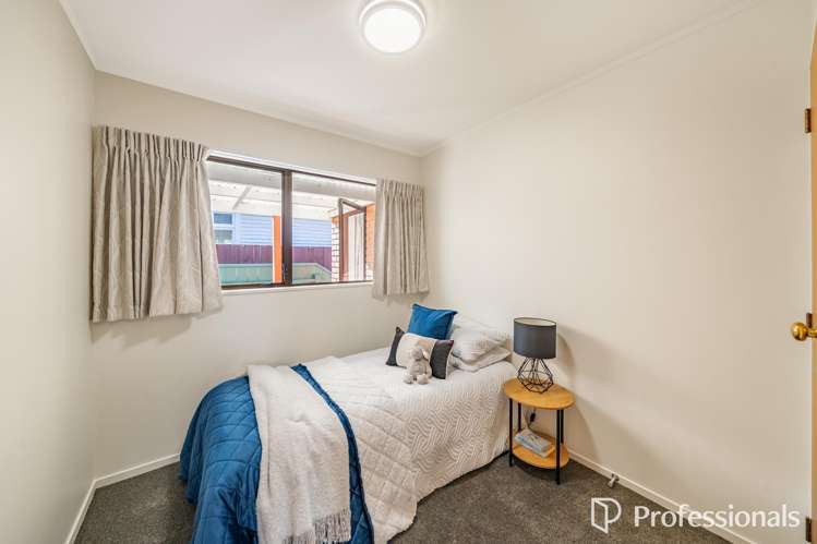 65 Totara Crescent Woburn_6