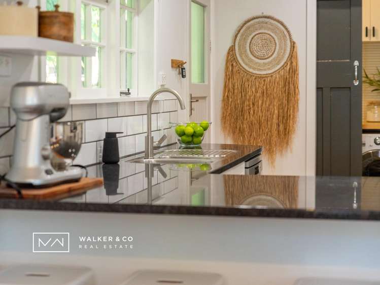 4 Elmslie Road Pinehaven_12