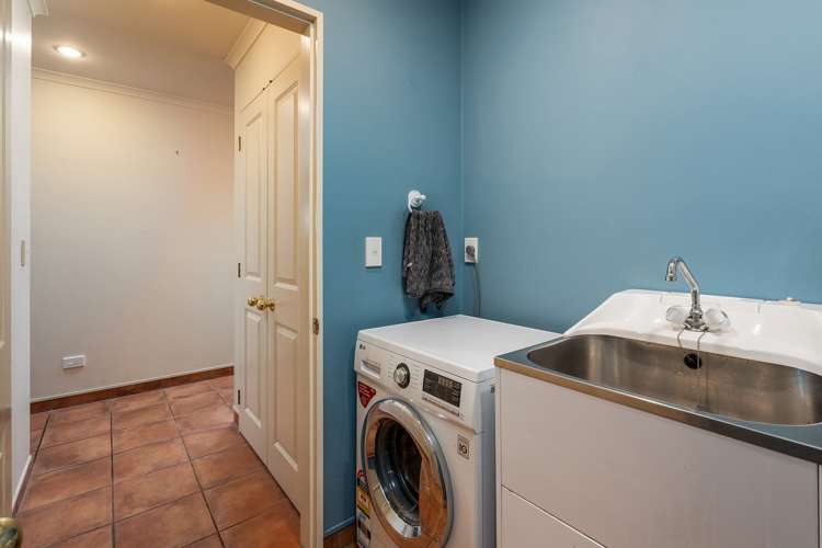 1121 Waihola Highway Waihola_13