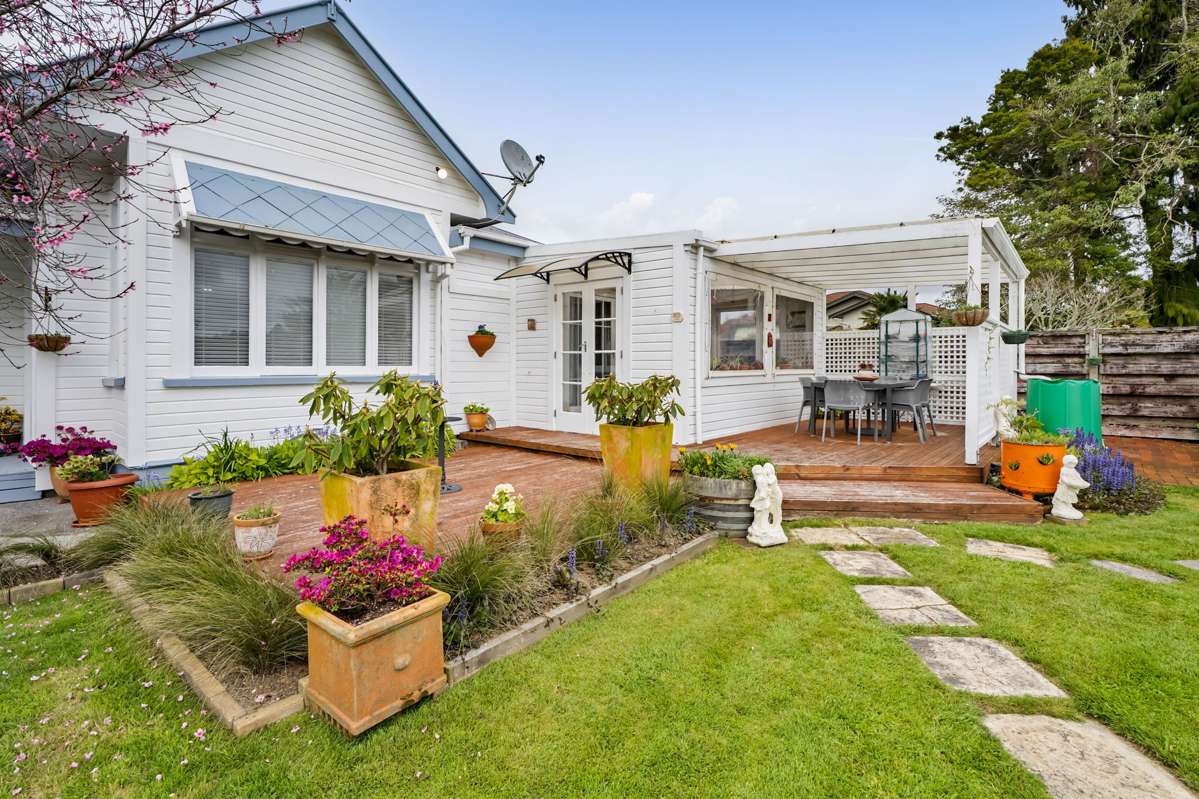 20 Pembroke Road West_0