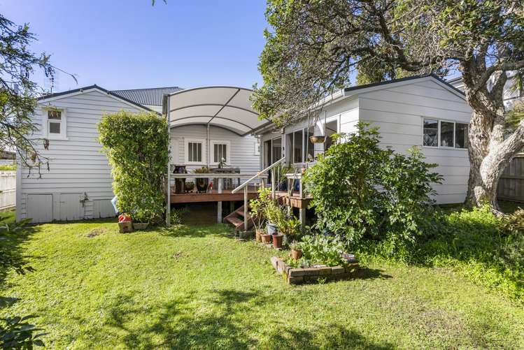 12 Roseberry Avenue Birkenhead_17