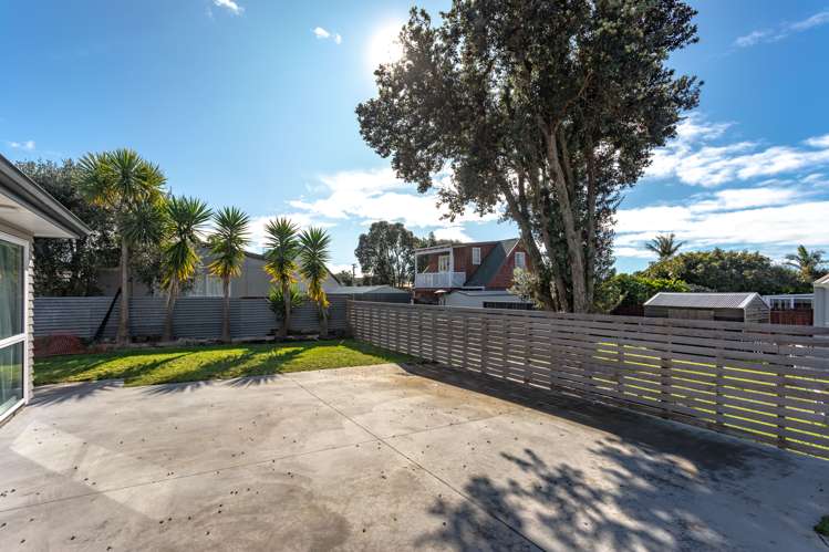 223 Linton Crescent Whangamata_29