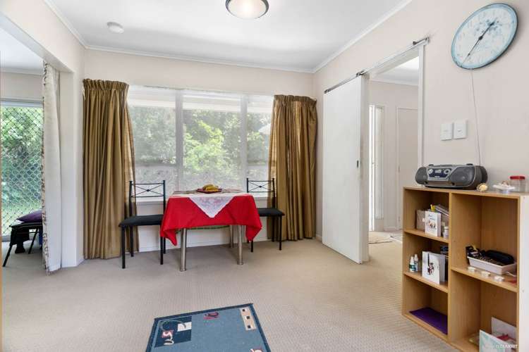 1/4 James Scott Place Te Atatu South_7