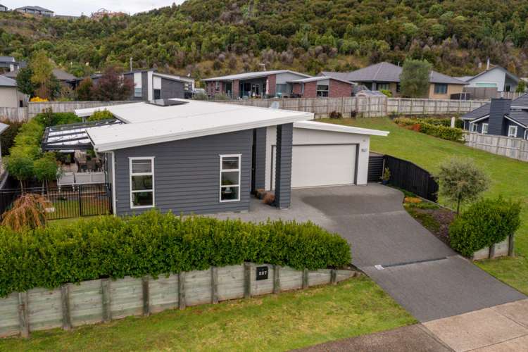 227 Lakes Boulevard Pyes Pa_26