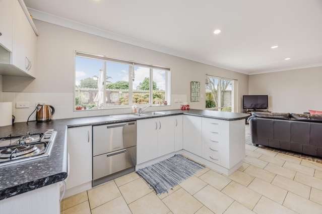 28 Moss Crescent Takanini_2