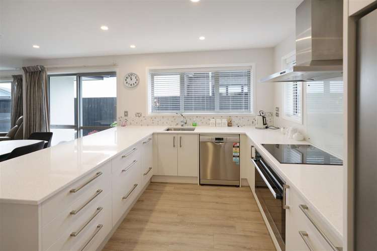 20 Robert Duncan Road Belfast_8