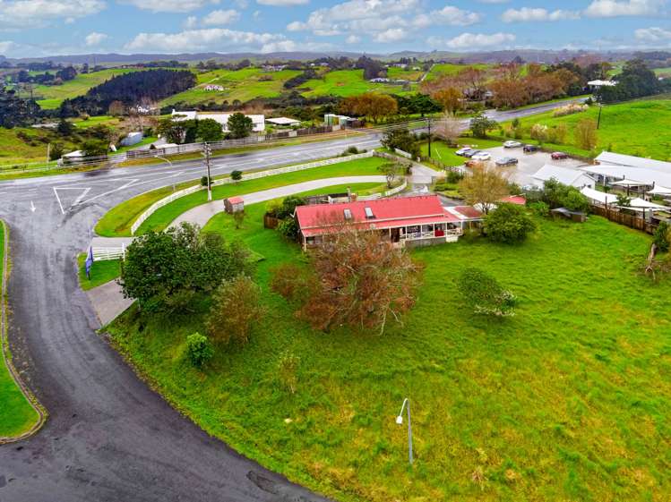 2104 East Coast Road Stillwater_18