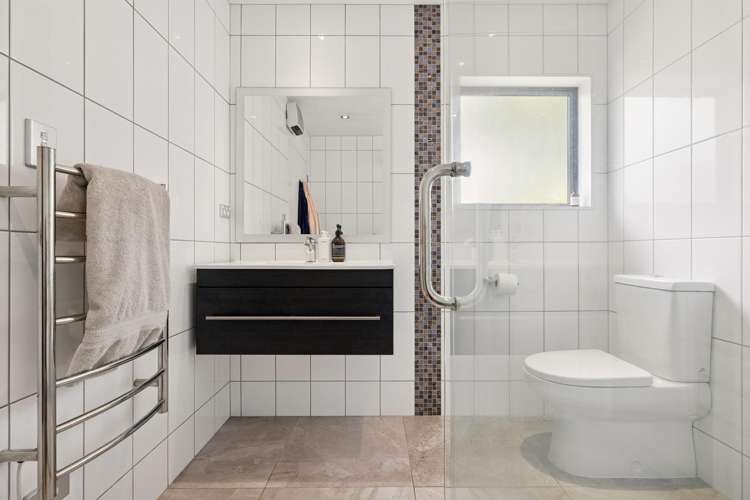 18 Crabb Fields Lane Riverhead_8