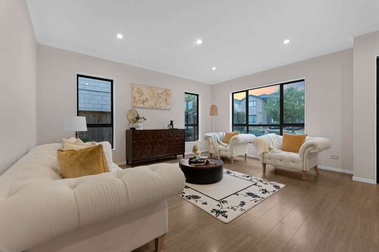 19 Carrickdawson Drive Flat Bush_4