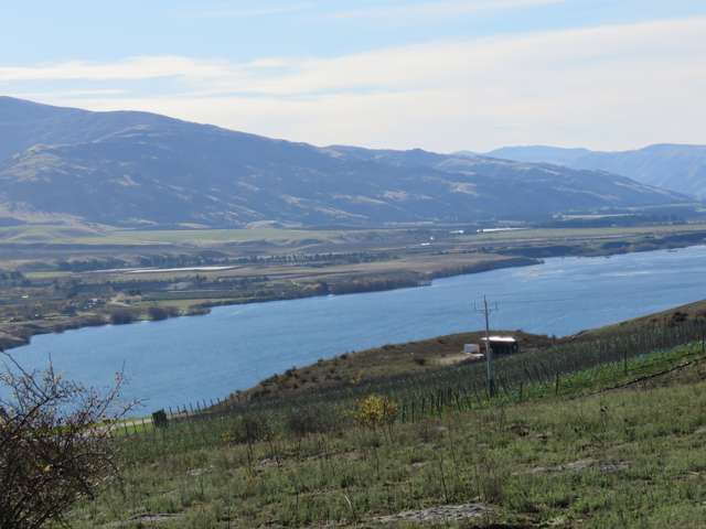 355 Lakefront Terrace, Bendigo Hills Cromwell_1