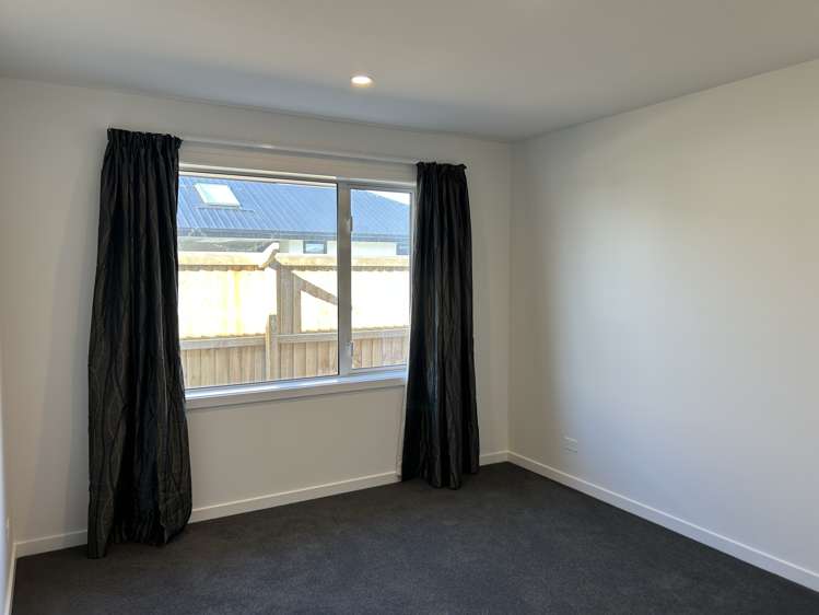 70 Halpin Drive Lincoln_11